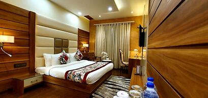 Hotel Makhan Residency