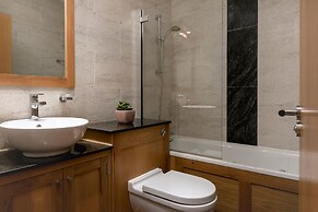 3 Beds 2 Baths Penthouse