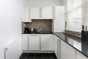 3 Beds 2 Baths Penthouse