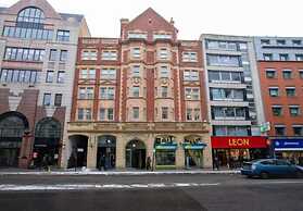 3 Beds 2 Baths Penthouse