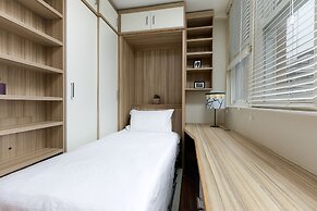 3 Beds 2 Baths Penthouse