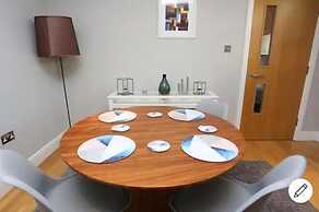 3 Beds 2 Baths Penthouse