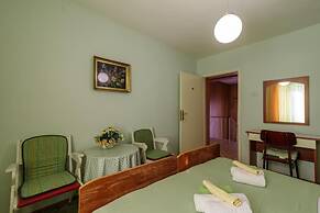 Rooms Center of Trogir