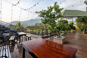 Star Emirates Luxury Resort and Spa, Munnar