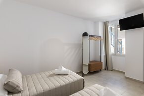 Secret Garden Apartments