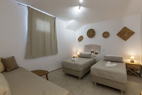 Secret Garden Apartments