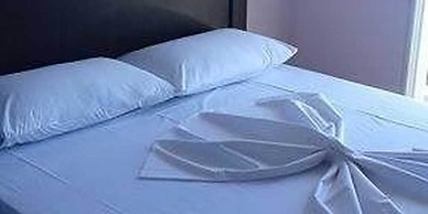 Kalemi's Beachside Hotel