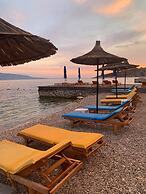 Kalemi's Beachside Hotel