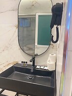 Kalemi's Beachside Hotel