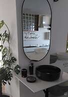 Kalemi's Beachside Hotel