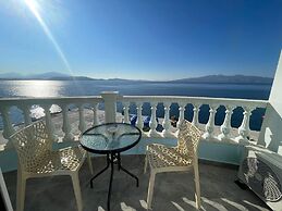 Kalemi's Beachside Hotel