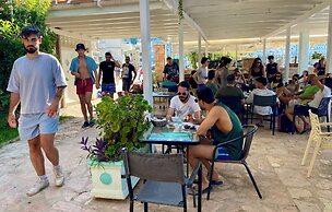 Kalemi's Beachside Hotel