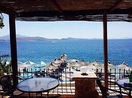 Kalemi's Beachside Hotel