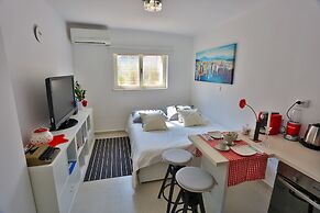 Studio Apartment Laganini