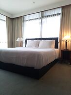 Golden Service Suite At Times Square