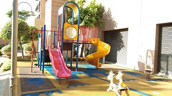 Golden Service Suite At Times Square