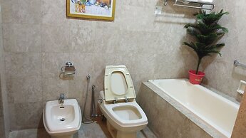 Golden Service Suite At Times Square