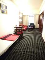 Golden Service Suite At Times Square