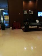 Golden Service Suite At Times Square