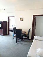 Golden Service Suite At Times Square