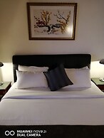 Golden Service Suite At Times Square