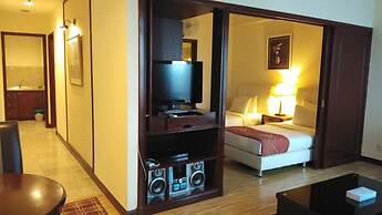 Golden Service Suite At Times Square