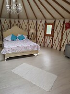 Yol Glamping Hotel Retreat Center