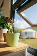 Yol Glamping Hotel Retreat Center