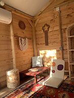 Yol Glamping Hotel Retreat Center