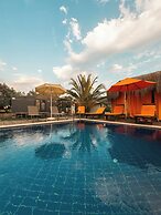 Yol Glamping Hotel Retreat Center