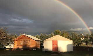 Yol Glamping Hotel Retreat Center