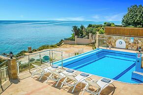 Villa Azure