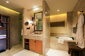 Jinmao Pureal Mountain Lijiang