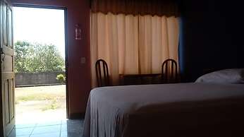 Cabinas El Tropico