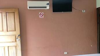 Cabinas El Tropico