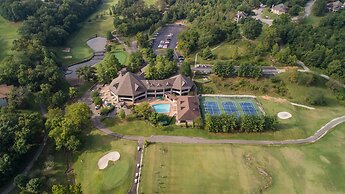 Whispering Woods Lodge-sleeps 10 4 Bedroom Home by RedAwning