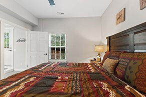 Whispering Woods Lodge-sleeps 10 4 Bedroom Home by RedAwning
