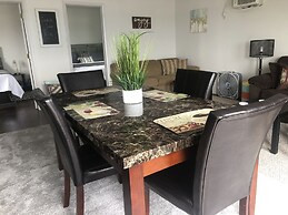 Seaway Slips Waterfront Cottages