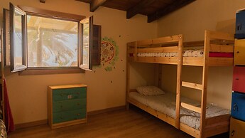 Twin Fin Surf Camp - Hostel