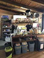 Twin Fin Surf Camp - Hostel