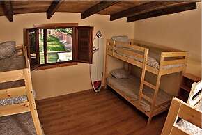 Twin Fin Surf Camp - Hostel