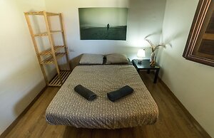 Twin Fin Surf Camp - Hostel