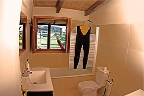 Twin Fin Surf Camp - Hostel