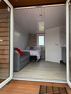 Acdc Glamping, Campervan , Caravan and Tent Resort