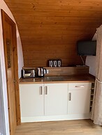 Acdc Glamping, Campervan , Caravan and Tent Resort