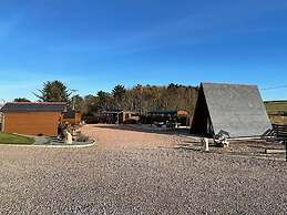 Acdc Glamping, Campervan , Caravan and Tent Resort