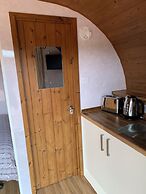 Acdc Glamping, Campervan , Caravan and Tent Resort