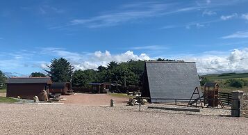 Acdc Glamping, Campervan , Caravan and Tent Resort