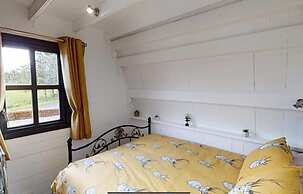 Acdc Glamping, Campervan , Caravan and Tent Resort