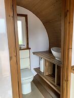 Acdc Glamping, Campervan , Caravan and Tent Resort